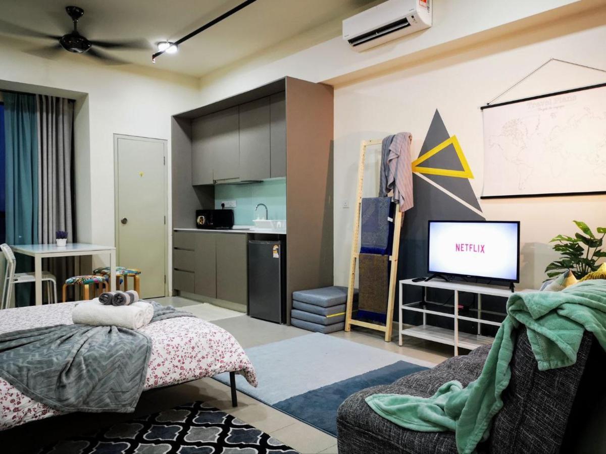 The Perfect Getaway @ Tamarind Suites, Netflix 300Mbps Cyber Dzsaja Kültér fotó